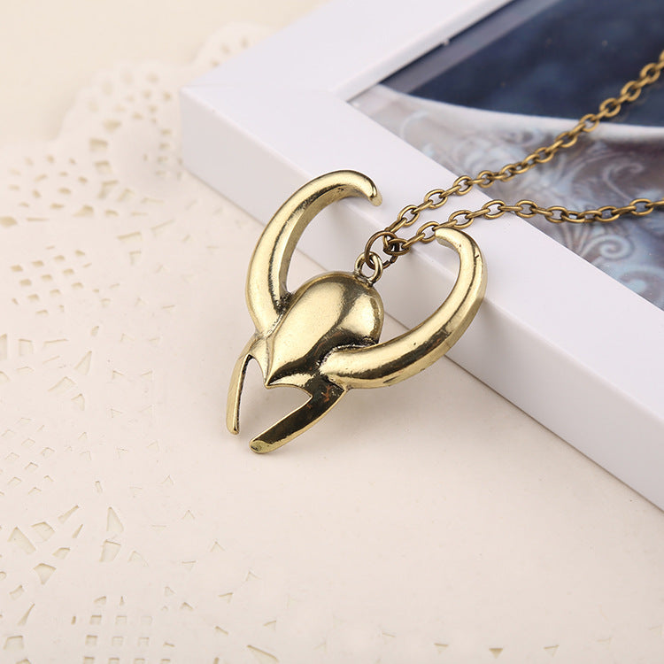 Fashionhorn Helmet Necklace Sweater Necklace