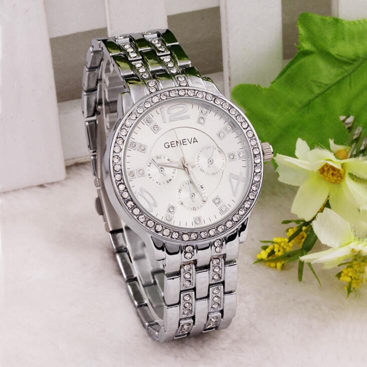 Montre Femme Strass Raffinée – Quartz Cristal Bracelet Luxe